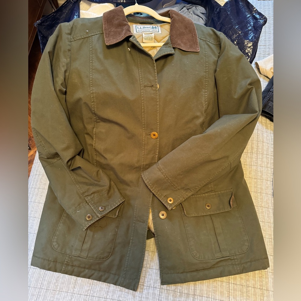LL Bean Women’s Barn Coat, Quilted Interior, Size Large